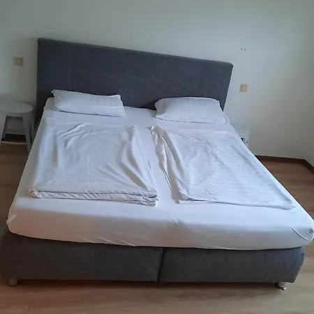 Apartment Zuckerberg